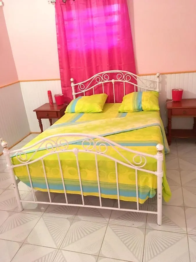 Maison De Charme A Pointe Noire Avec Terrasse Et Parking 0*, Pointe-Noire Guadeloupe